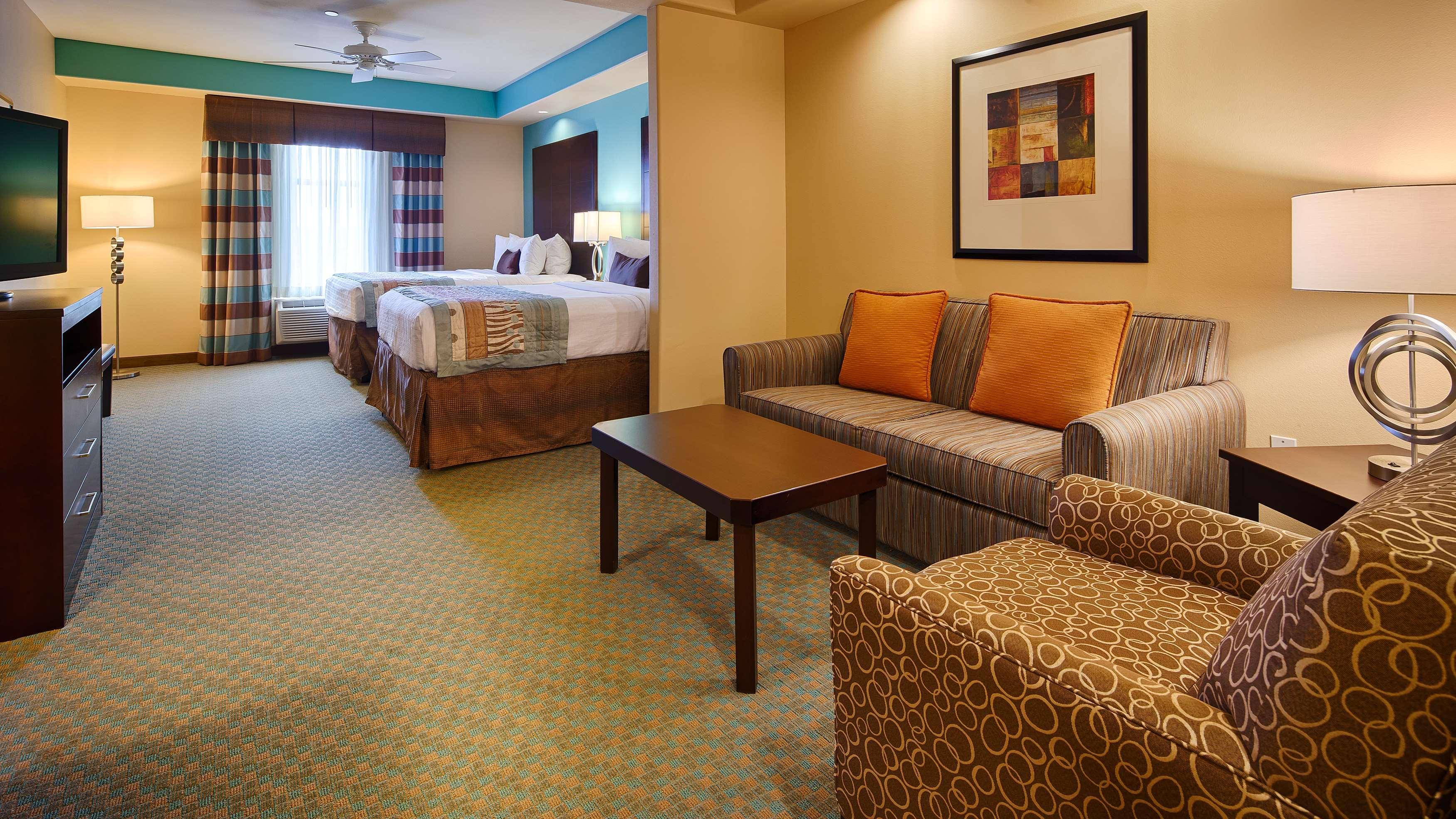 Best Western Plus Midland Suites Екстер'єр фото